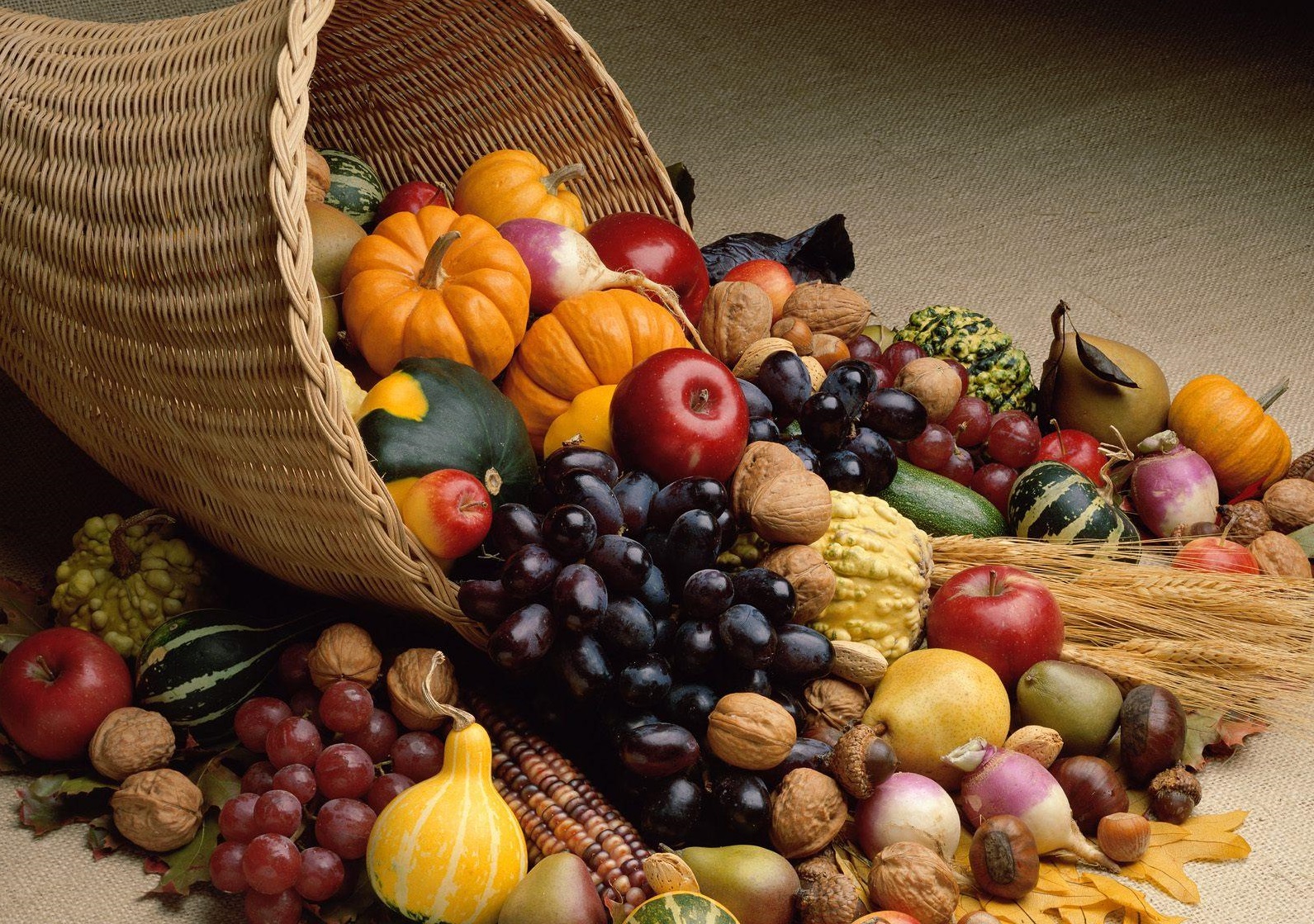Полезные фрукты и овощи в осенний период thumbnail